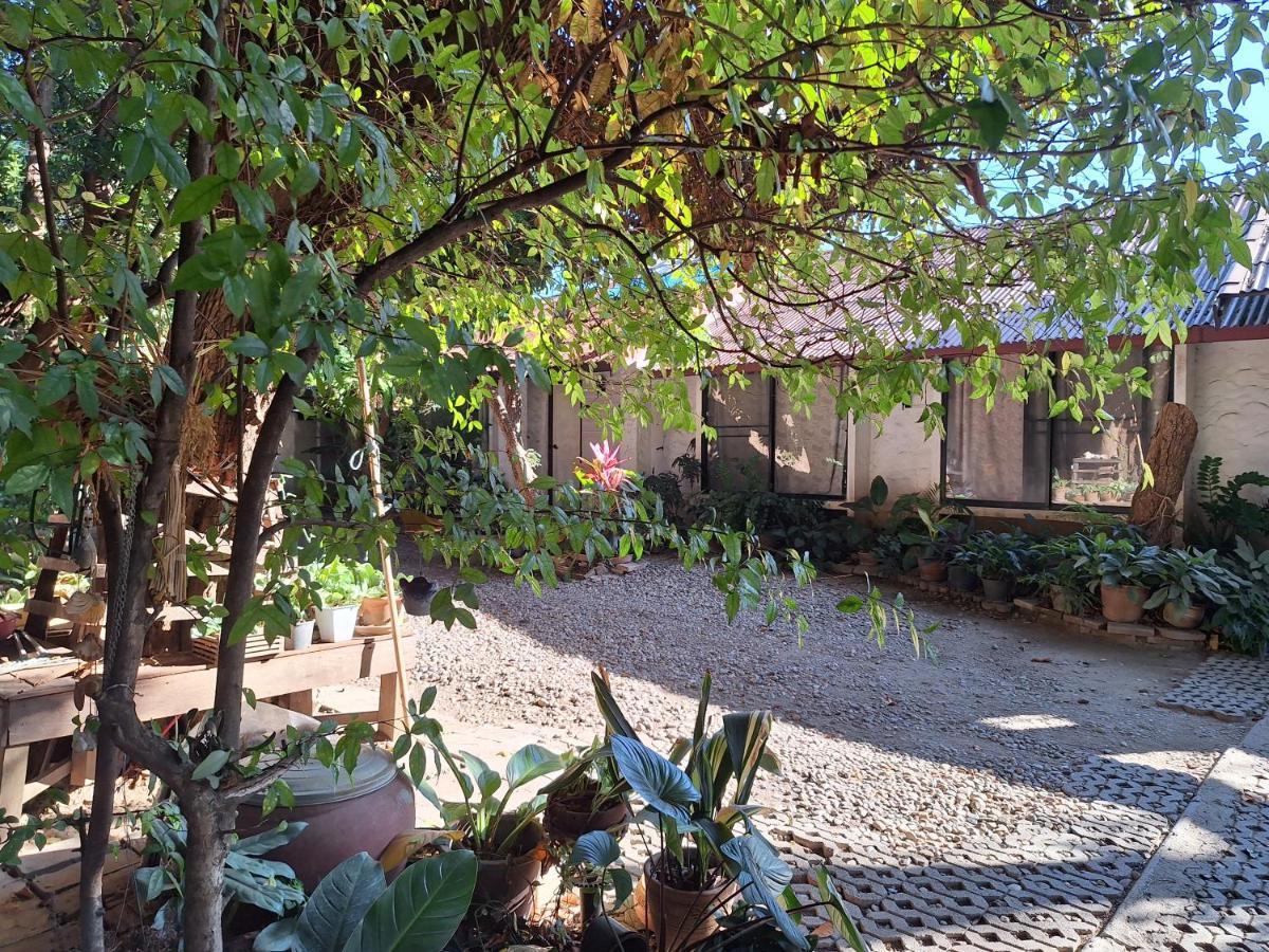 Baan Songjum Hotel Csiangmaj Kültér fotó