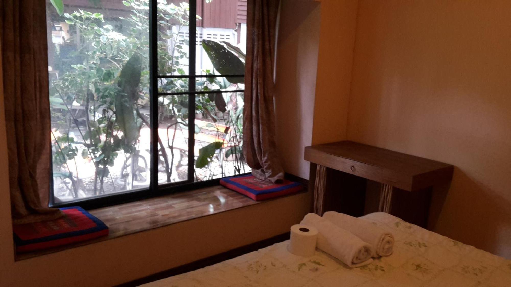 Baan Songjum Hotel Csiangmaj Szoba fotó